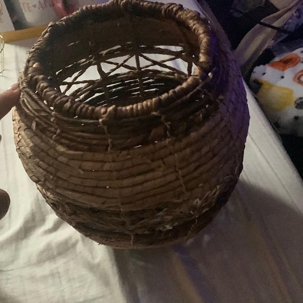 Round bin for storage